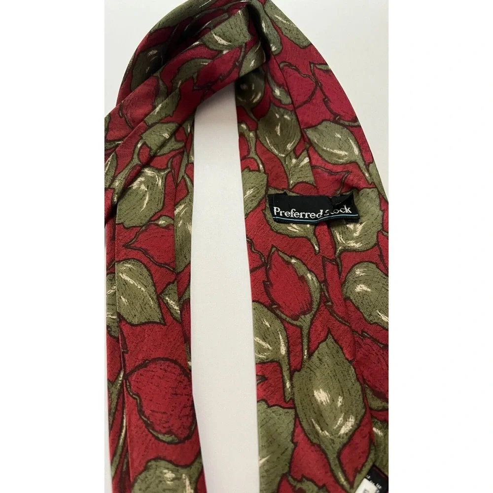 Silk‎ Men's Tie Necktie Preferred Stock Red Green Black Vine Leaves Accessory